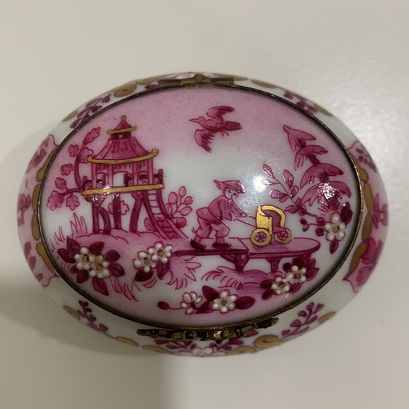 Set of two Rochard Limoges Boxes - Picture 5 of 15